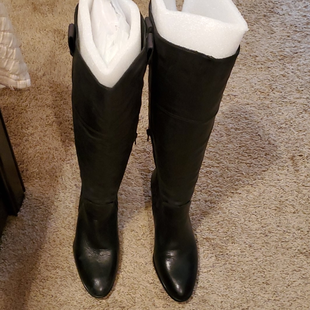 Vince Camuto Boots👢*Mordona* - Picture 2 of 6